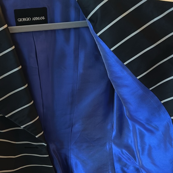 Georgio Armani blazer - Picture 3 of 5